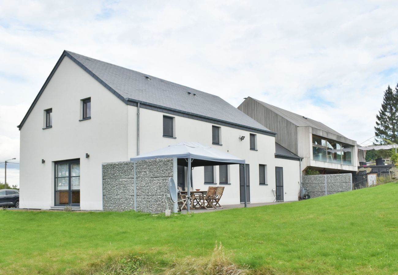 Maison à Neufchâteau - Gîte Charmant en Ardenne !